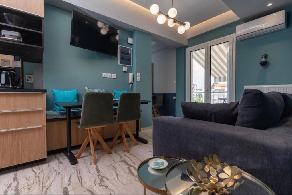 Artistic Apt In Vibrant Gazi With Large Terrace By Ghh Αθήνα Εξωτερικό φωτογραφία