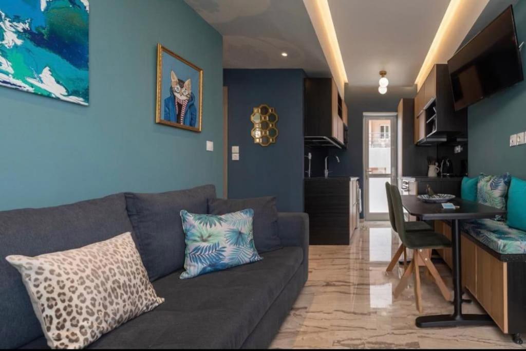 Artistic Apt In Vibrant Gazi With Large Terrace By Ghh Αθήνα Εξωτερικό φωτογραφία